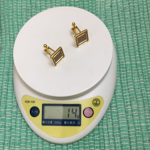 🖤Vtg gold and leather cufflinks - Picture 9 of 9
